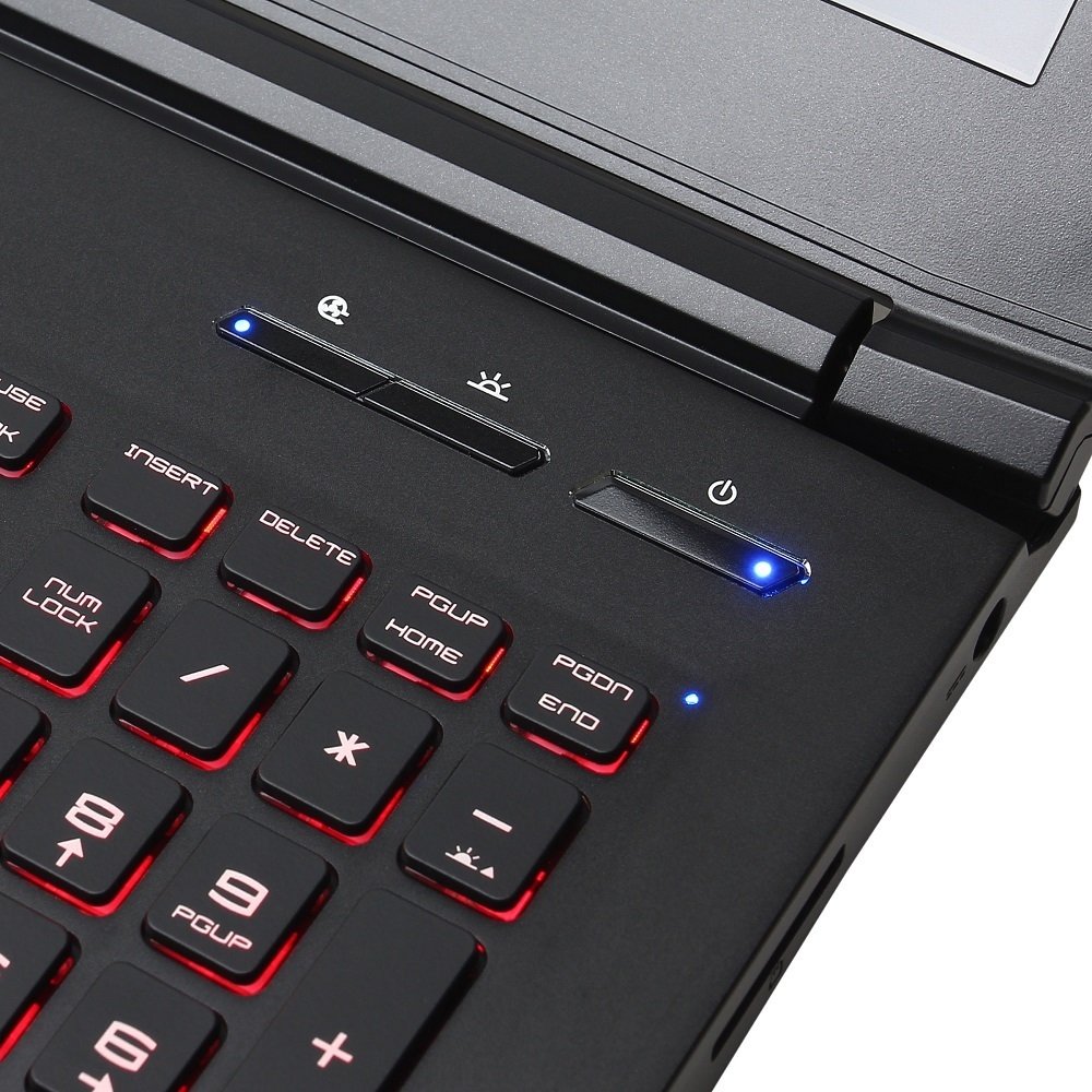 CYBERPOWERPC_Fangbook_III_BX6_400_15.6_inch_Gaming_Notebook_with_Intel_Core_i7_5700HQ_CPU_8233fa51_7192_4ff9_bed4_55d2536610e3.jpg