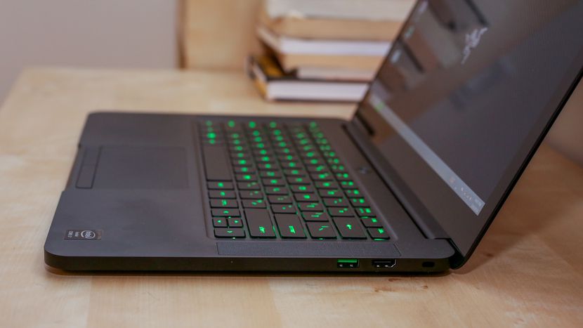 razer_blade_14_rz09_0116_product_photos04.jpg