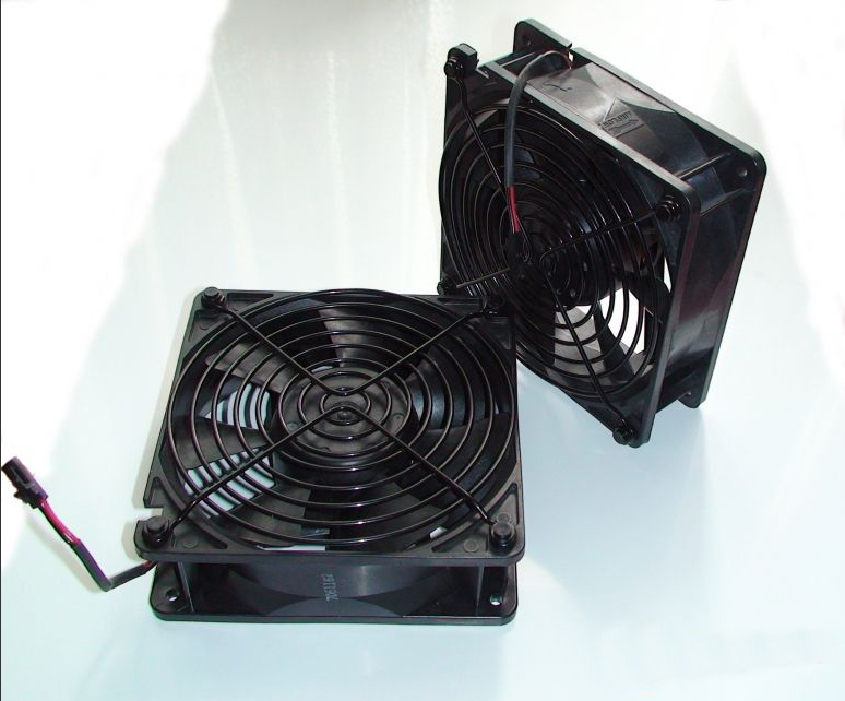 24volt_fan1.jpg