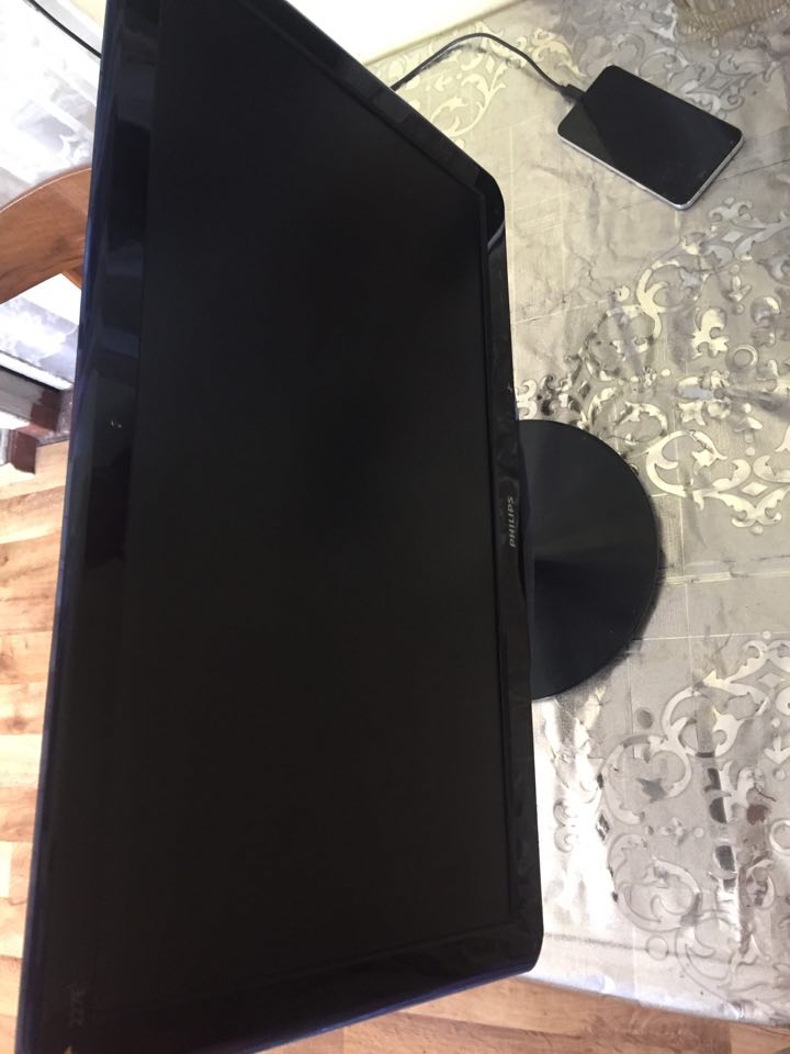 67199693_784843648596830_3283818835018252288_n.jpg