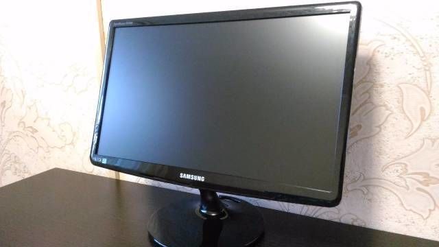 tonkii_stilnyi_led_monitor_22__full_hd_samsung_s22a100n_photo_8d5a.jpg