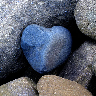 blue_stone_heart1.jpg