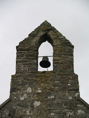 Anglesey__Llanrhwydrys__St_Rhwydrys__s_Church___Bell_Tower___the_bell__which_was_cast_in_1721___is_inscribed_with_the_initials__amongst_others_of_WL___William_Lewis.jpg