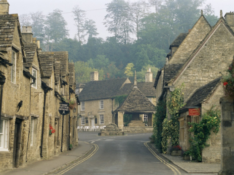 adam_woolfitt_castle_combe_by_brook_valley_wiltshire_england_united_kingdom_i_G_21_2177_9UUCD00Z.jpg