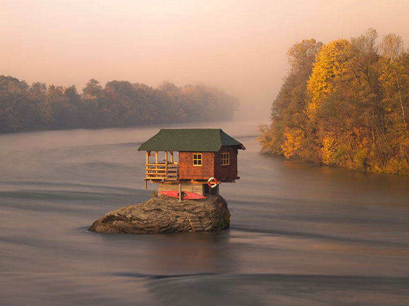 little_house_on_rock_in_the_middle_of_a_river_in_serbia.jpg