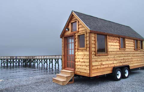 small_house_togo.jpg