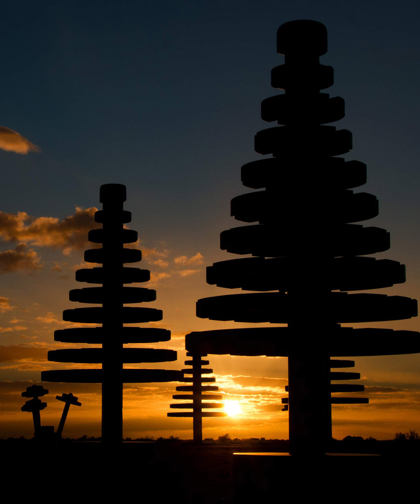 Amazing_Life_Size_LEGO_Forest_Installation_In_Australia_7.jpeg