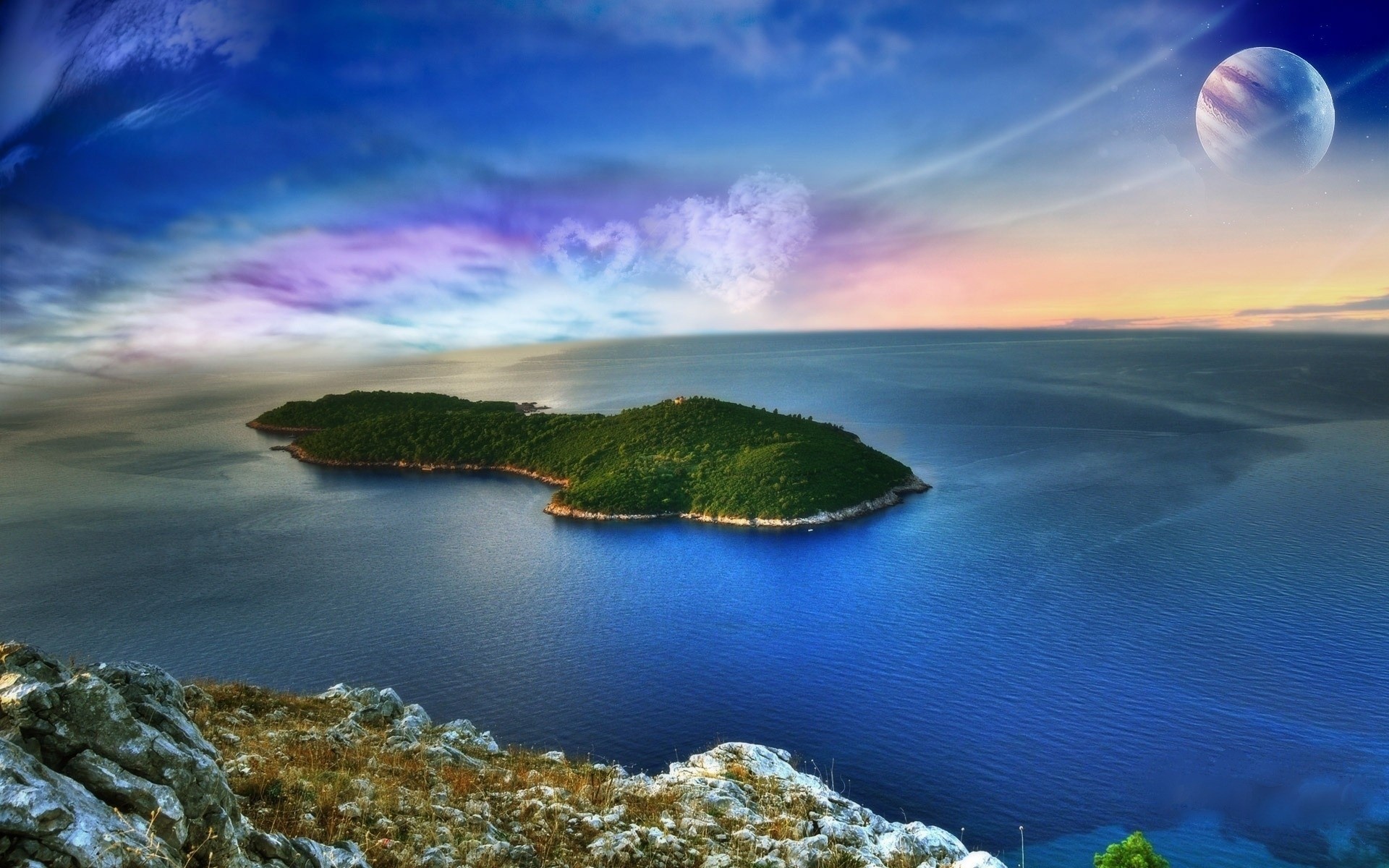 1920x1200_heart_vide_rocks_skalyi_plyazh_ostrov_okean_oblaka.jpg