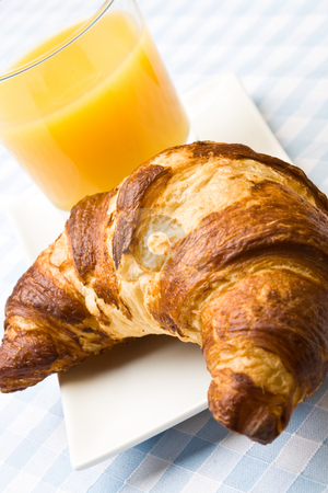 croissant_and_orange.jpg
