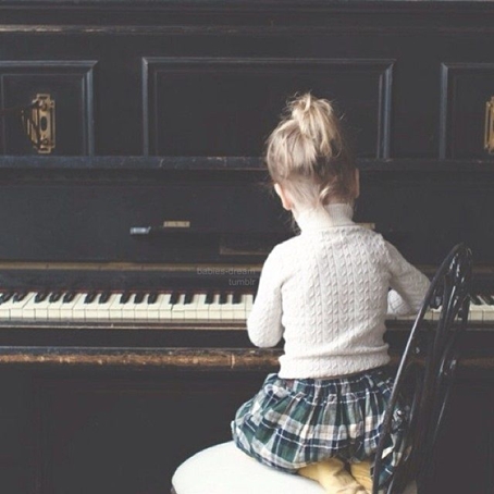06d34277ddc369e8c61619811ea397fb__tartan_skirts_piano_photography_tile.jpg
