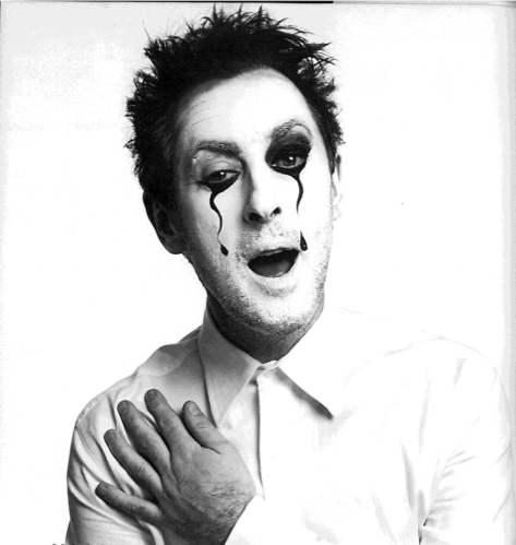 Alan_Cumming_alan_cumming_21774076_473_499.png