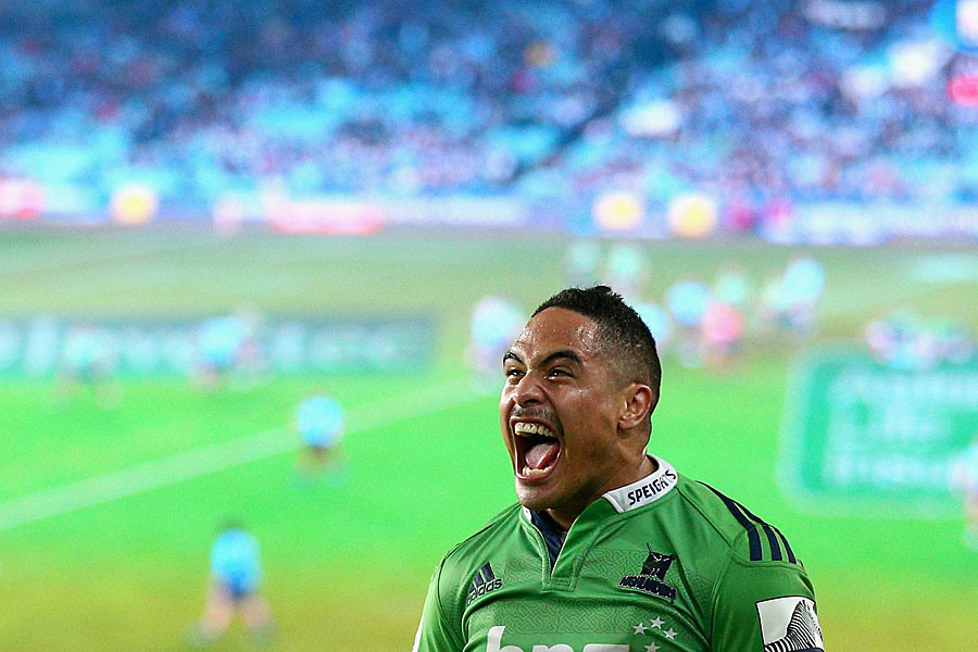 The_Highlanders___Aaron_Smith_celebrates_victory__Waratahs_v_Highlanders__Super_Rugby__Allianz_Stadium__Sydney__June_27__2015___Getty_Images_45039.jpg