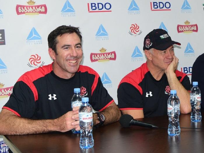 Richard_Graham__left__is_Georgia___s_backs_coach.jpg
