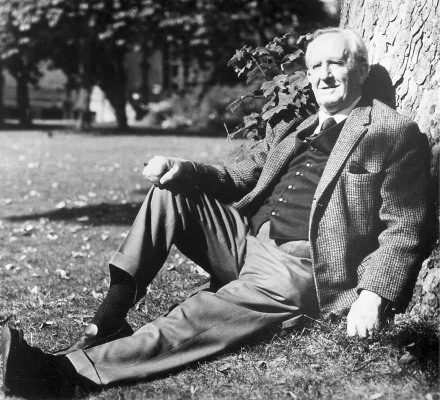jrrtolkien.jpg