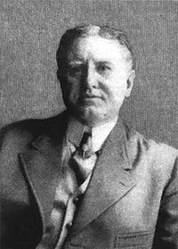 200px_William_Sydney_Porter_2C_1910.jpg