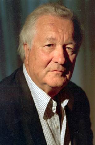 061101_WilliamStyron_vmed.grid_4x2.jpg