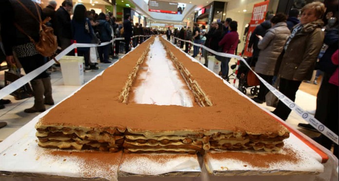 Biggest_Tiramisu.jpg