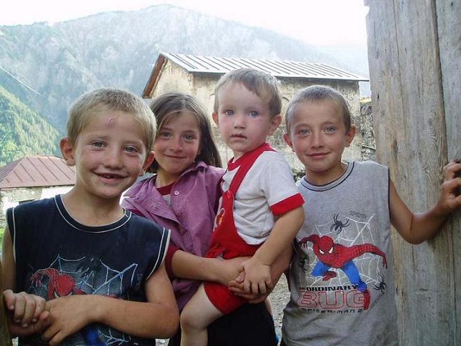 svan_kids.jpg