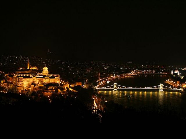 budapest_by_night_500.jpg