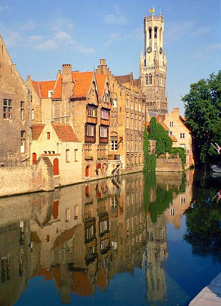 Brugges_Bellfry_Water.jpg