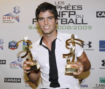 Gourcuff_trophee_unfp.jpg