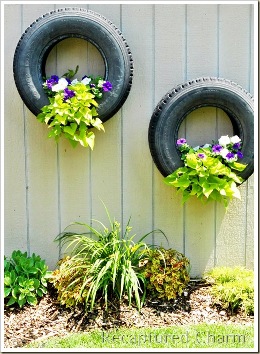 shed_tires_with_flowers_015a_thumb10_a.jpg