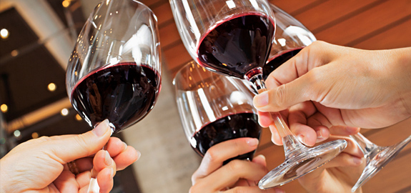 holiday_party_cheers_wine_pan_12316.jpg