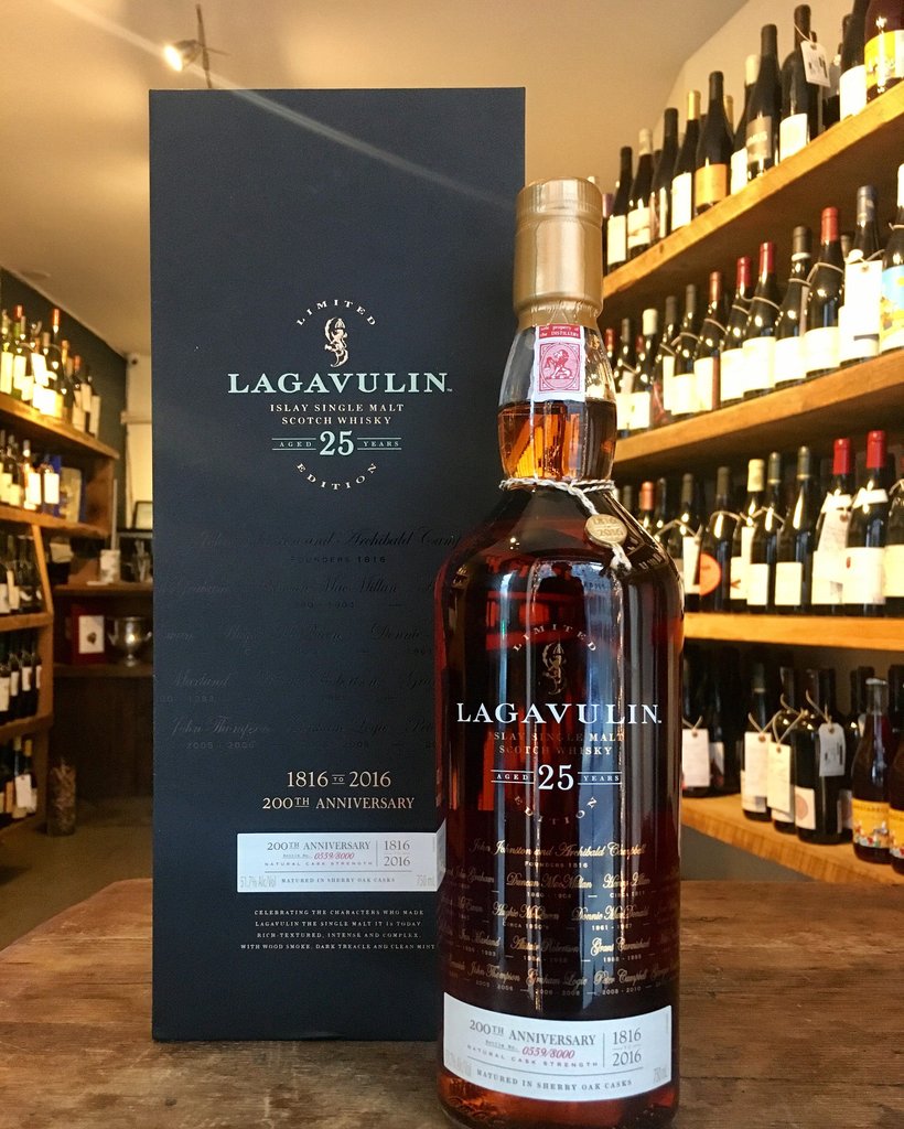 Lagavulin25_1024x1024.jpg