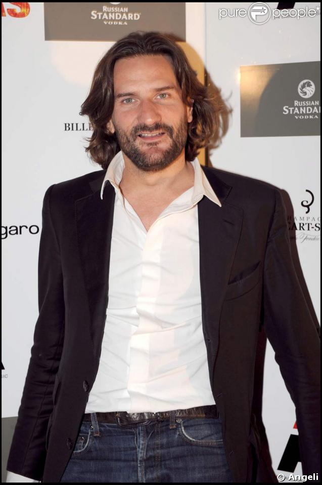 43024_frederic_beigbeder_au_concert_prive_637x0_1.jpg