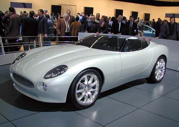 jaguar_f_type_2000_f3q.jpg