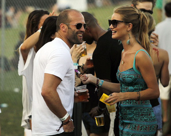 Jason_Statham_lingerie_model_Rosie_Huntington_0c1_8_3zMgAl.jpg