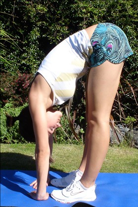 stretch_standing1.jpg