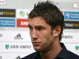 264px_Maarten_Stekelenburg__2010_.jpg