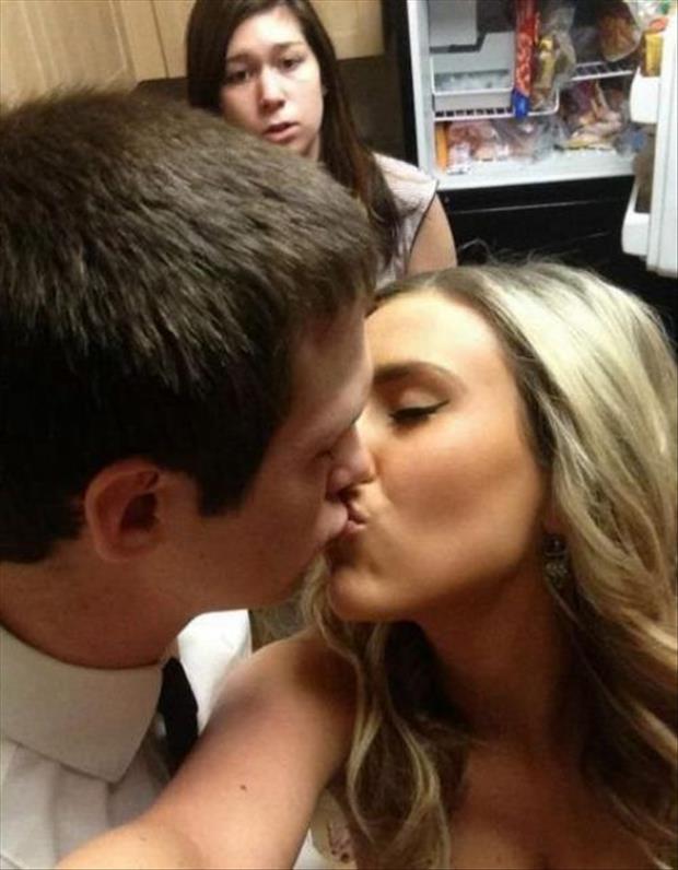photobomb_dumpaday_4.jpg