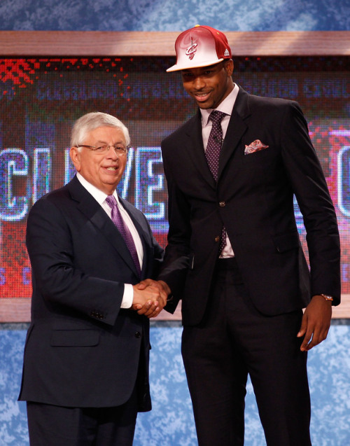 2011_nba_draft_fashion_style_players_suits_tristan_thompson_1.jpg