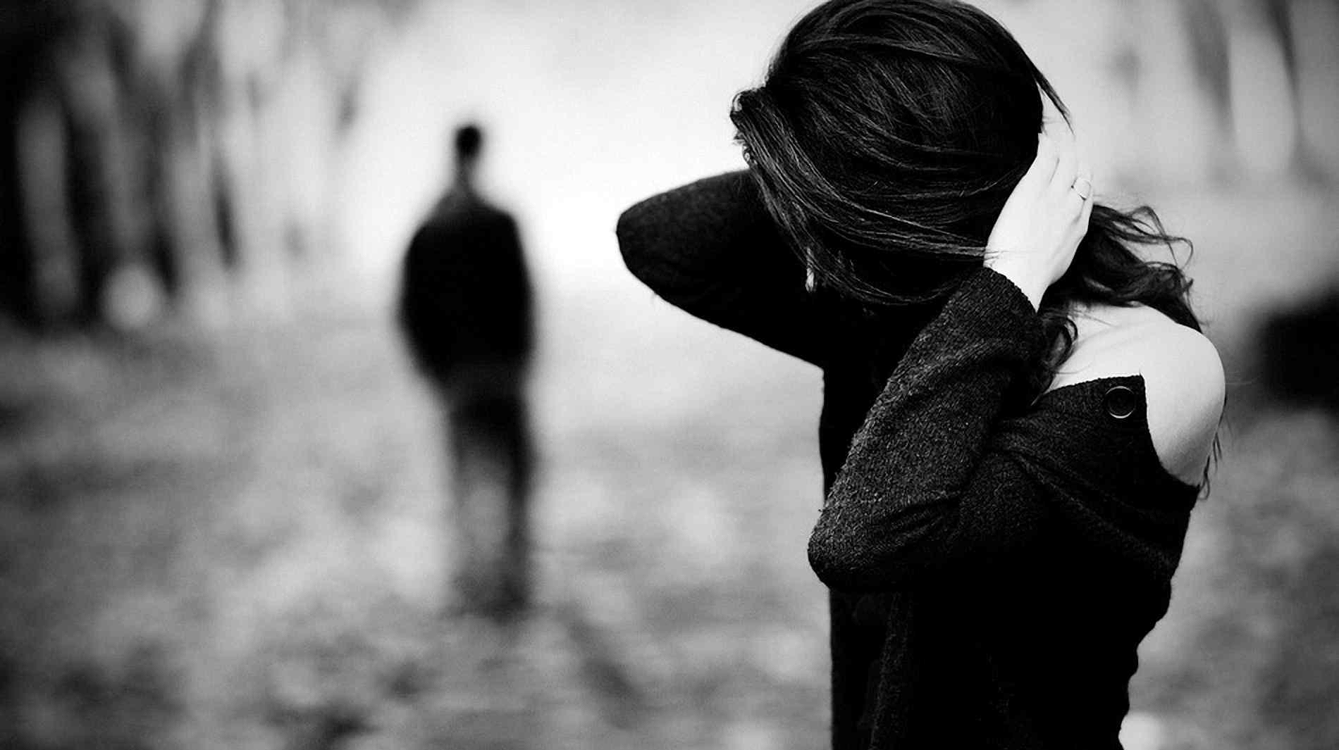 alone_women_wallpaper_hd.jpg