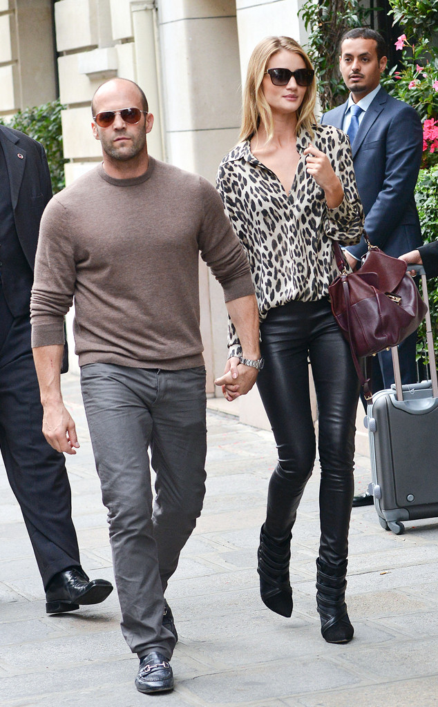 444rs_634x1024_130925131902_634.Jason_Statham_Rosie_Huntington_Whiteley_Paris.ms.092513.jpg