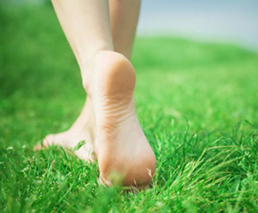 walking_barefoot.jpg