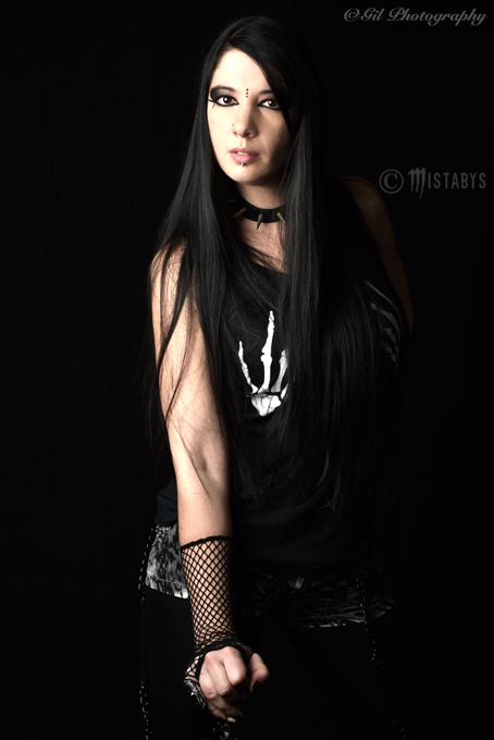 simple_portrait_of_a_goth___metalhead_girl_by_mistabys_d8kqxbt.jpg
