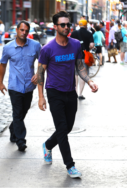 celeb_style_adam_levine.jpg