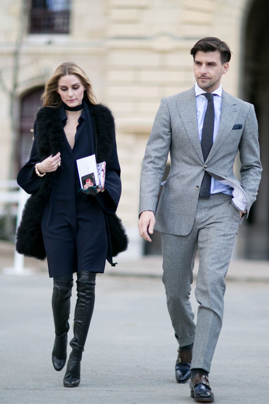 1_Paris_Fall_Winter_2016_Street_Style_Olivia_Palermo_Johannes_Huebl.jpg