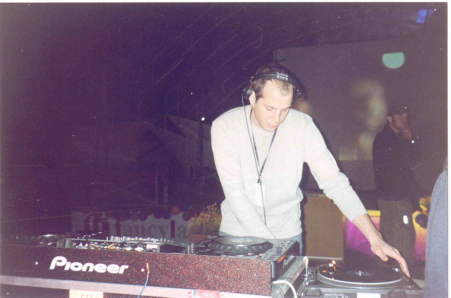 Jhorika_mixing.03.small.jpg