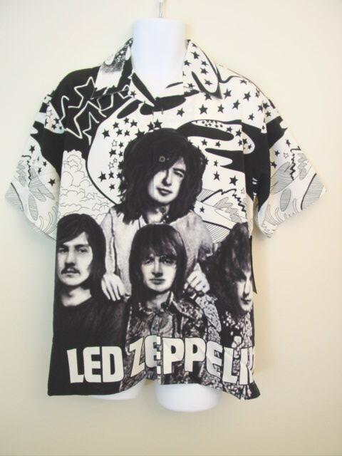 new_091804_shirts__knives_robe_001.jpg