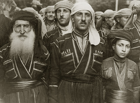 1934_gigo_artem_erqomaishvilebi.jpg