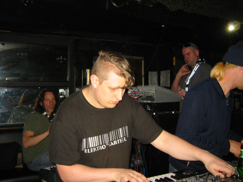 walker_and_consequence05_03.jpg