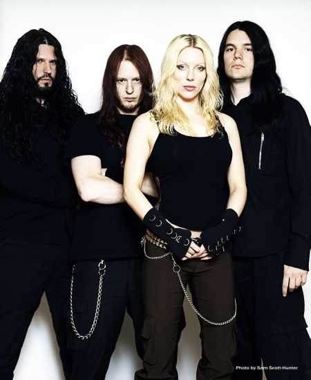 1135678190archenemy_foto3.jpg