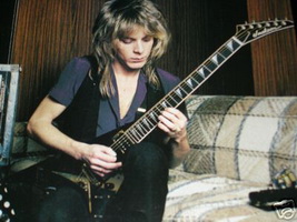 Randy_Rhoads_with_Jackson.jpg