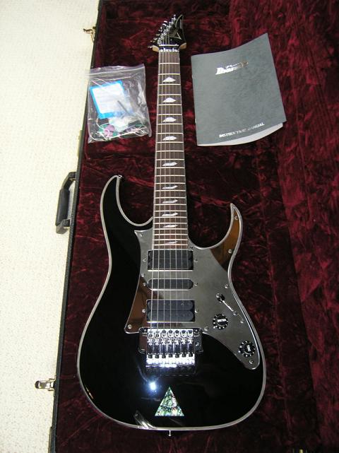 z072106uv777case.jpg