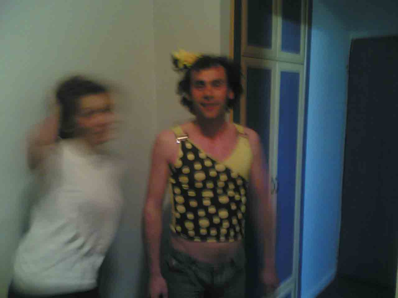 30052006_013_.jpg
