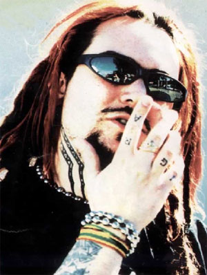 mt1_140_sepultura.jpg